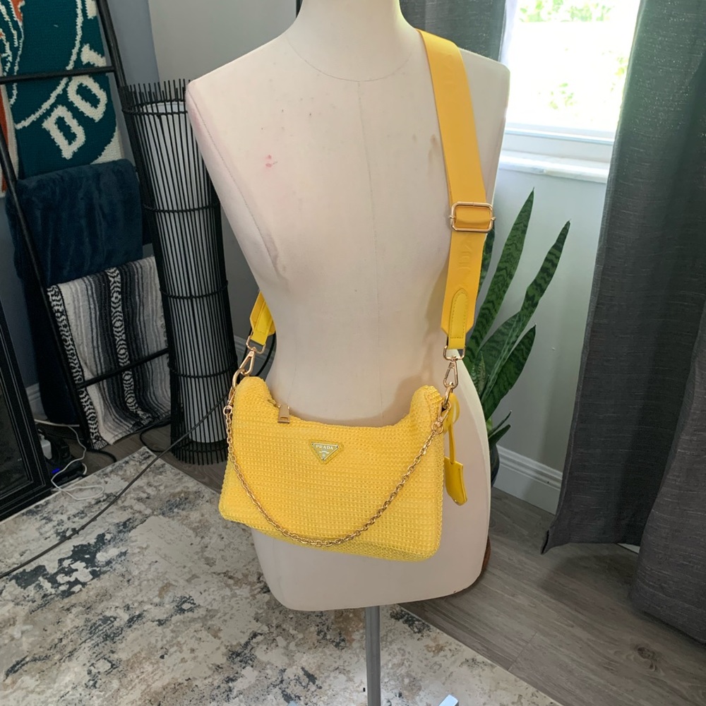 Crossbody handbag